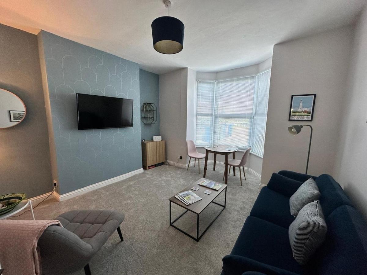 Marine View - Dog Friendly Apartment 500Ft From Beach Бридлингтън Екстериор снимка